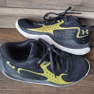 Under Armour Kids' Black and Lime Sneakers